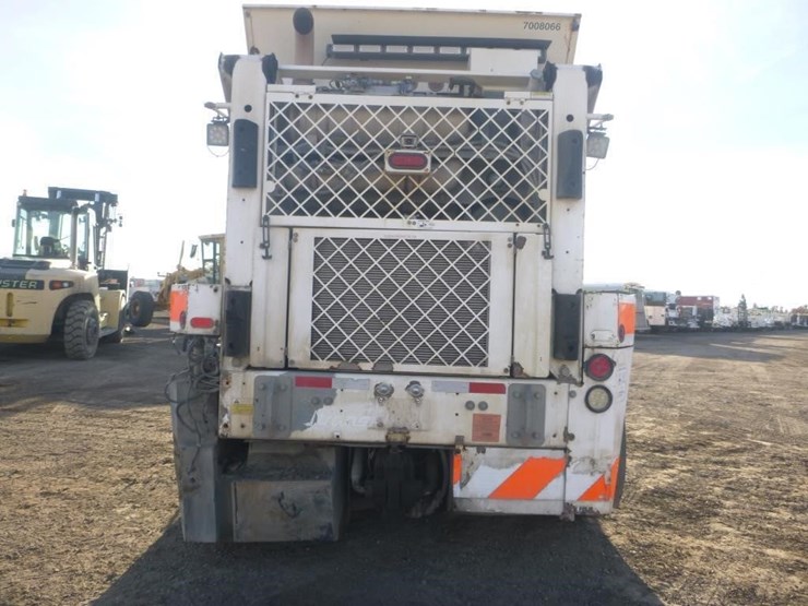 2013-global-m4-sweeper-image-7