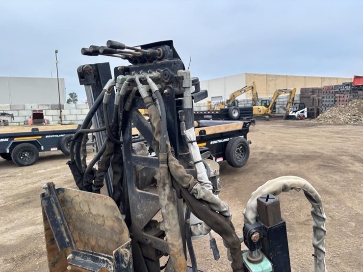 ditch-witch-jt922-image-12