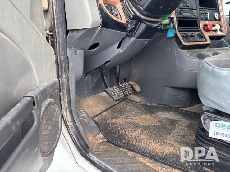 2012-international-prostar-image-64