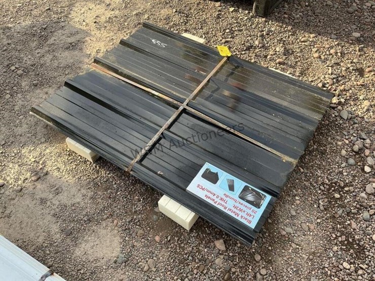 (20)-3ft-x-4ft-black-metal-roof-panels-0.4mm-thick-image-1