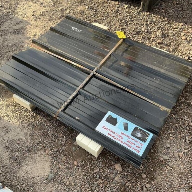 (20) 3FT X 4FT BLACK METAL ROOF PANELS 0.4MM THICK