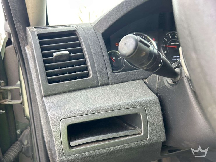 2009-jeep-grand-cherokee-4wd-suv-image-15