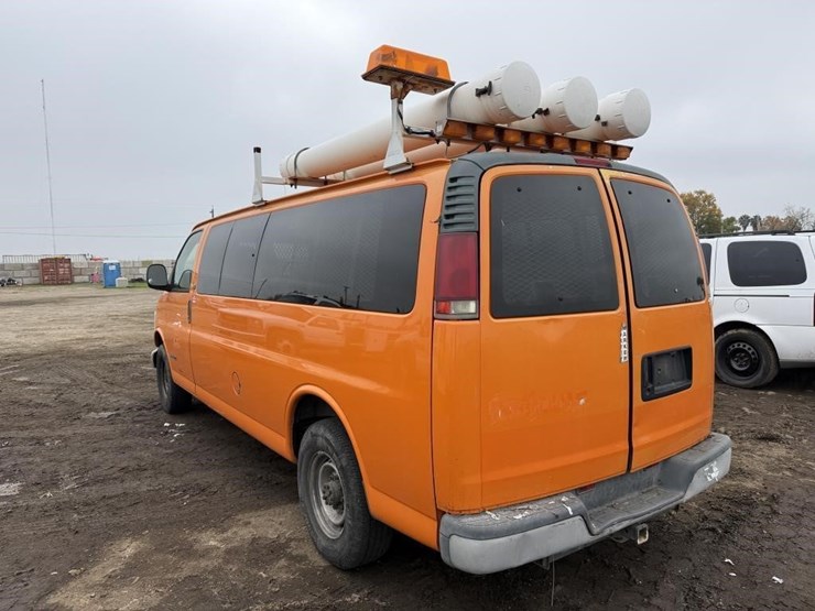 2000-gmc-3500-image-6