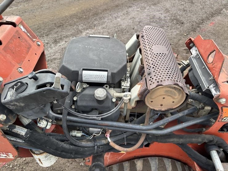 ditch-witch-rt20-image-14