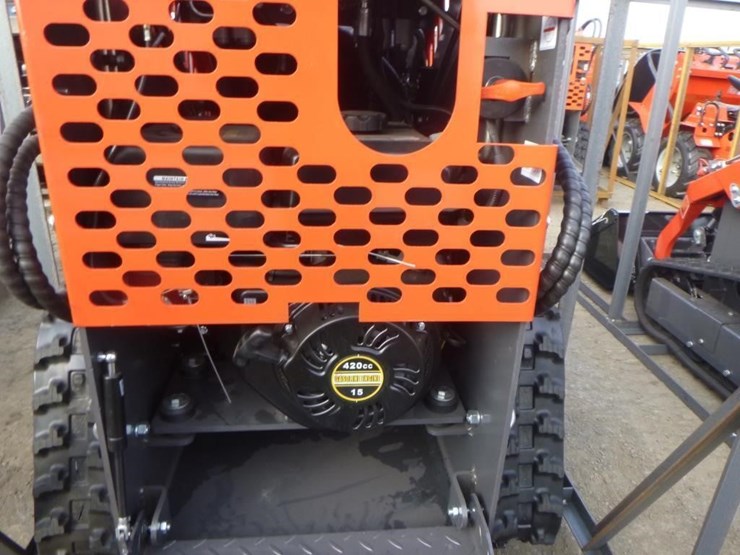 2025-agt-ysrt14-skid-steer-track-loader-image-15