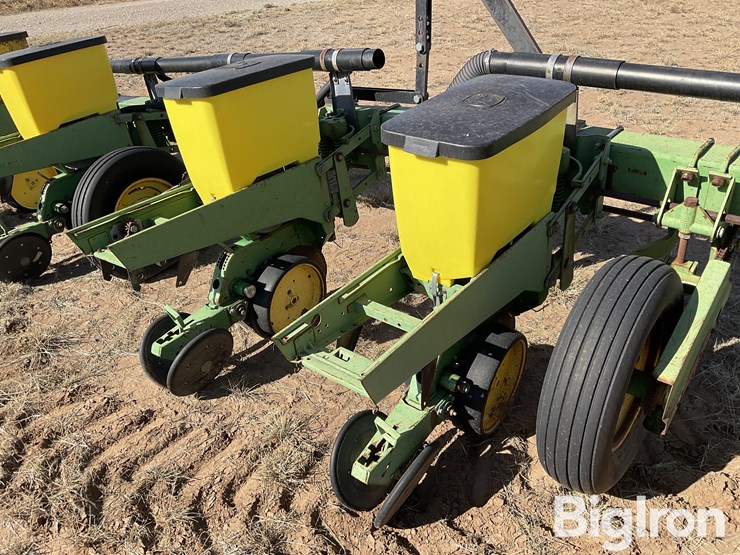 john-deere-7300-image-19