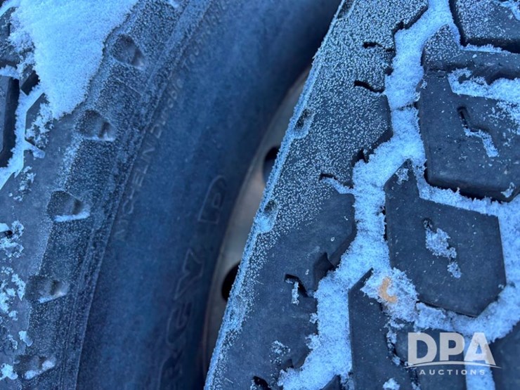 international-prostar-image-33