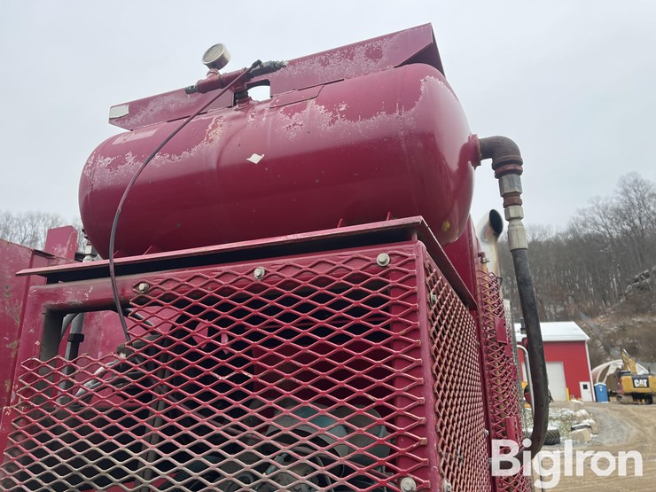 2012-peterbilt-pb337-s/a-lube-&-fuel-truck-image-20