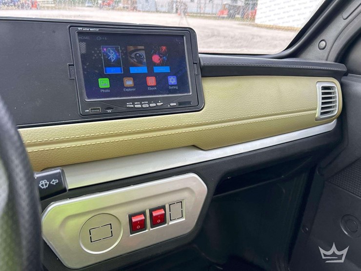 2024-meco-m-y-4-passenger-electric-car-image-10