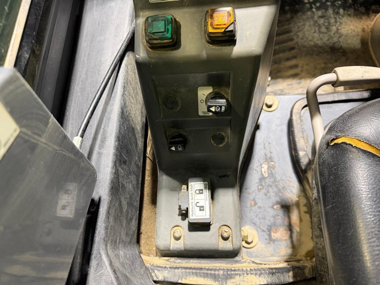 takeuchi-tl12-image-25