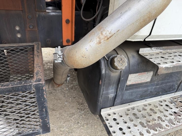 2001-caterpillar-3126-image-10