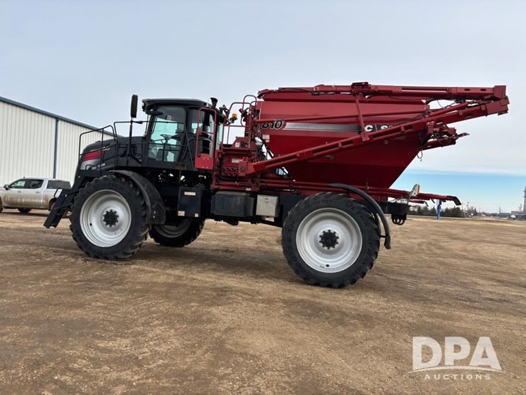 2018-case-ih-810-image-15