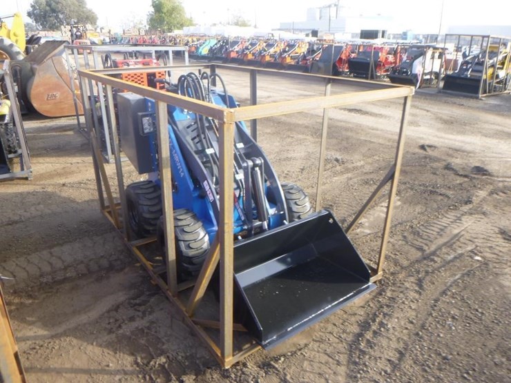 2025-agt-mx-mrw14-skid-steer-loader-image-2