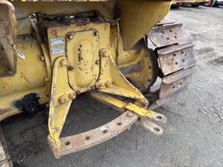 caterpillar-d2-image-9