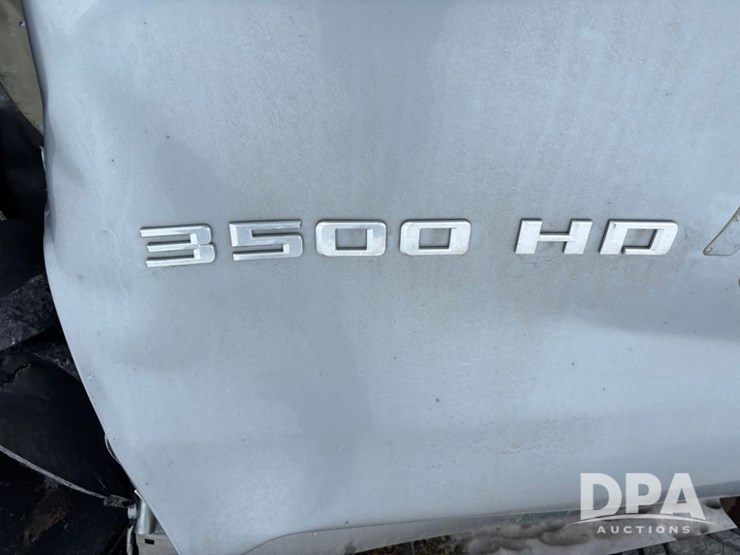 chevrolet-3500hd-image-14