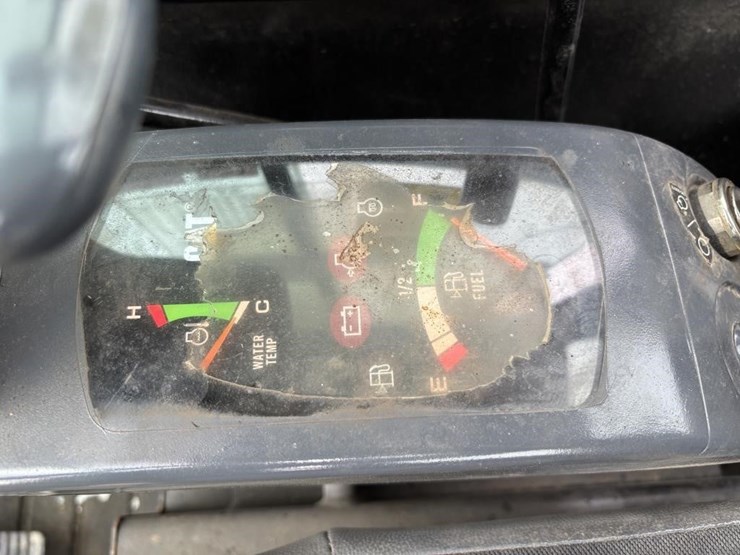 caterpillar-305.5e2-image-37