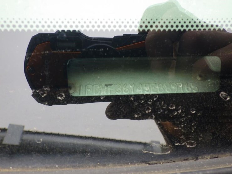 2005-ford-f350-image-16