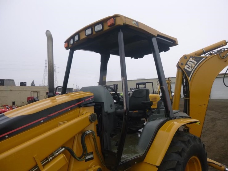 2005-caterpillar-420d-image-6