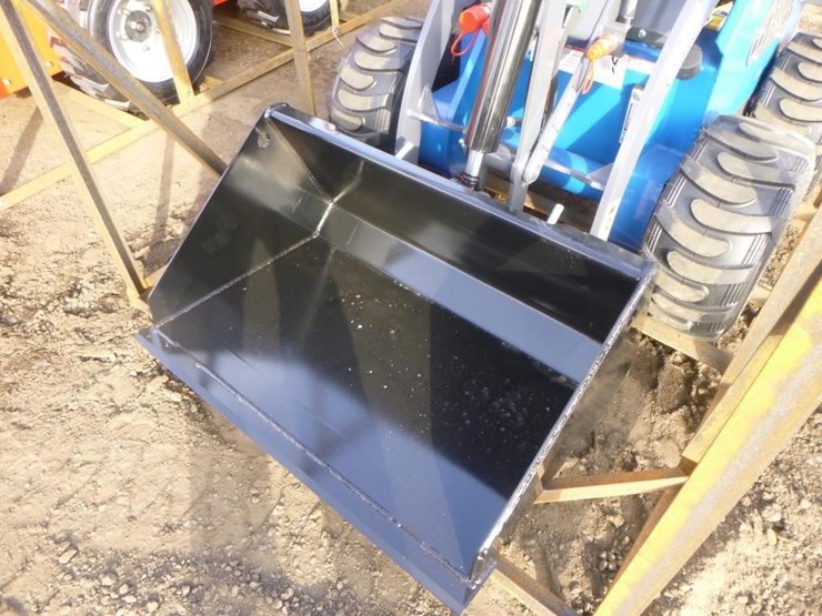 2025-agt-mx-mrw14-skid-steer-loader-image-7