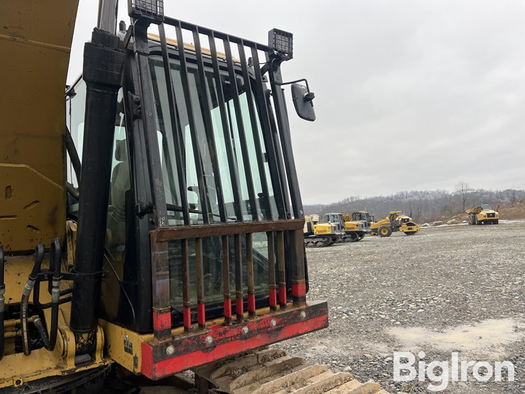 2008-caterpillar-320d-image-11