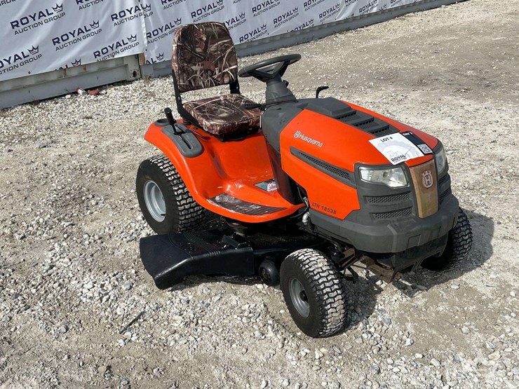 2012-husqvarna-lth18538-38"-riding-mower-image-2