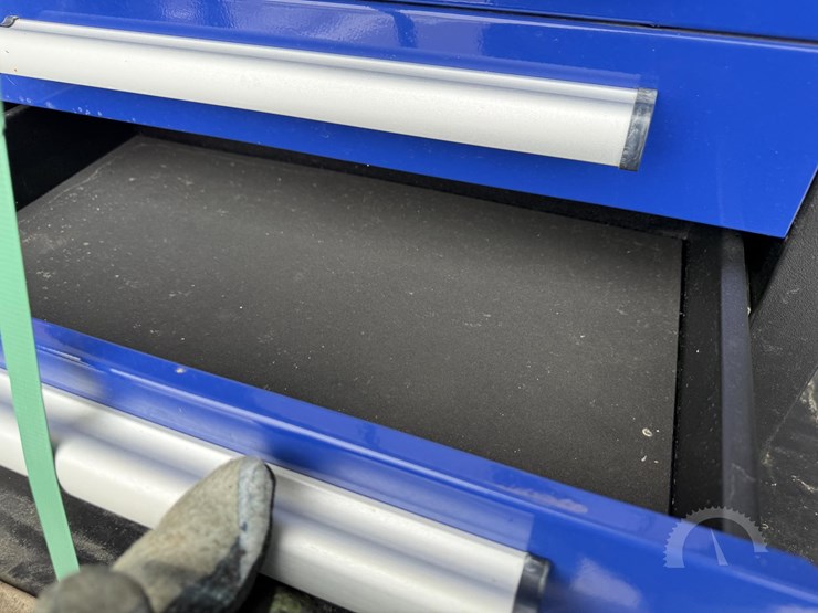 2025-workbench-7ft-18d-image-8