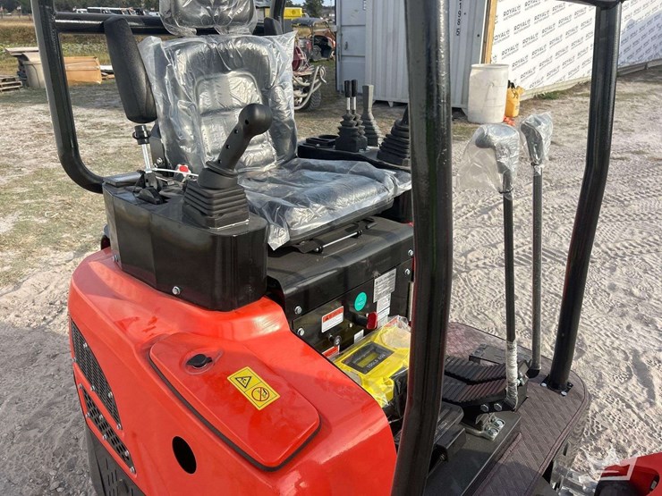 2025-cfg-industrial-nt20-cz-mini-excavator-image-8