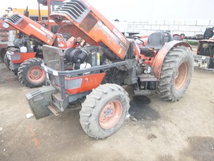 kubota-m8200-image-1