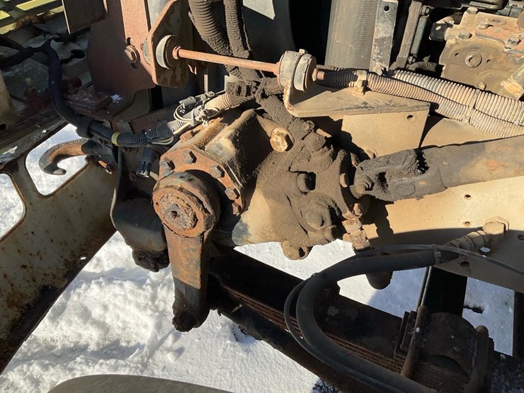 international-4900-image-50