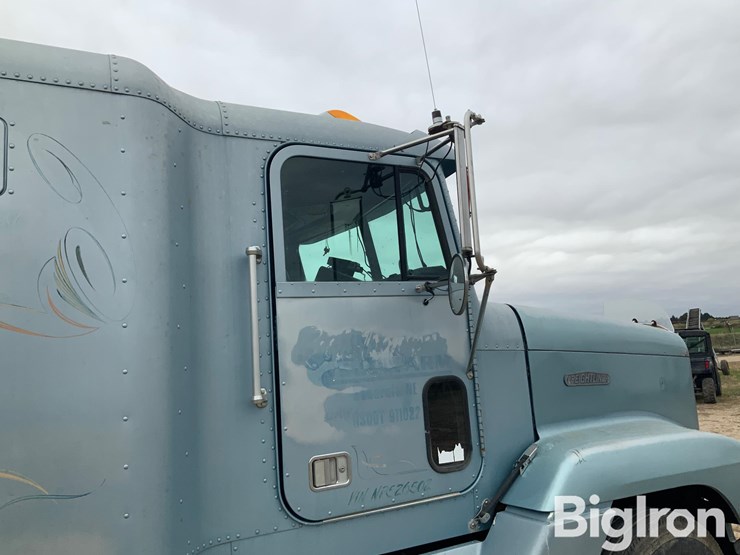 1992-freightliner-fld120-image-19