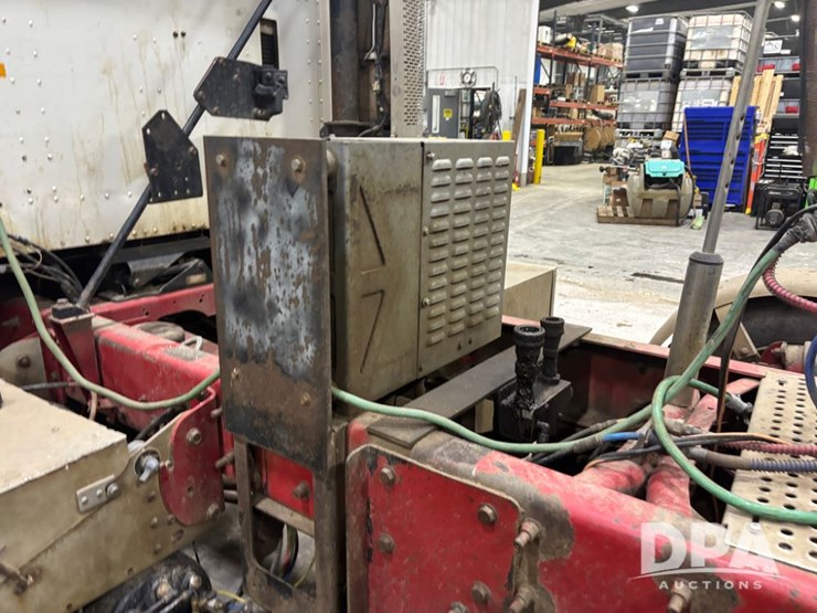 international-9900i-image-36