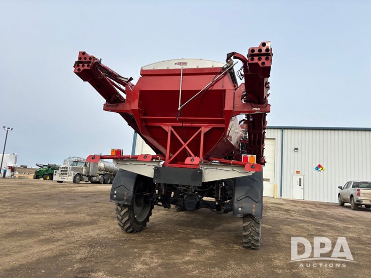 2018-case-ih-810-image-9