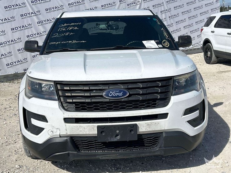 2018-ford-explorer-awd-suv-image-24