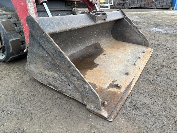 2016-takeuchi-tl8-image-10