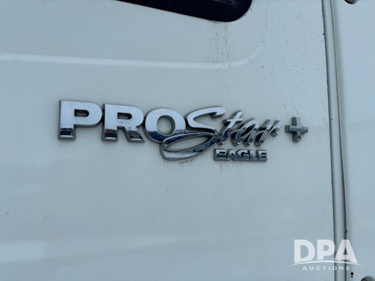 2012-international-prostar-image-17