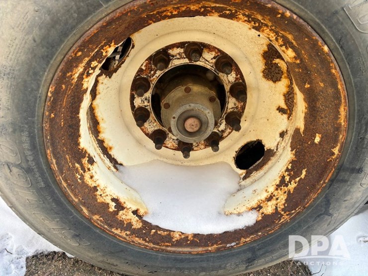 2007-neville-trailer-image-35