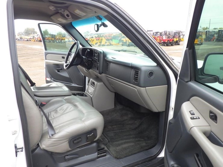 chevrolet-tahoe-image-6