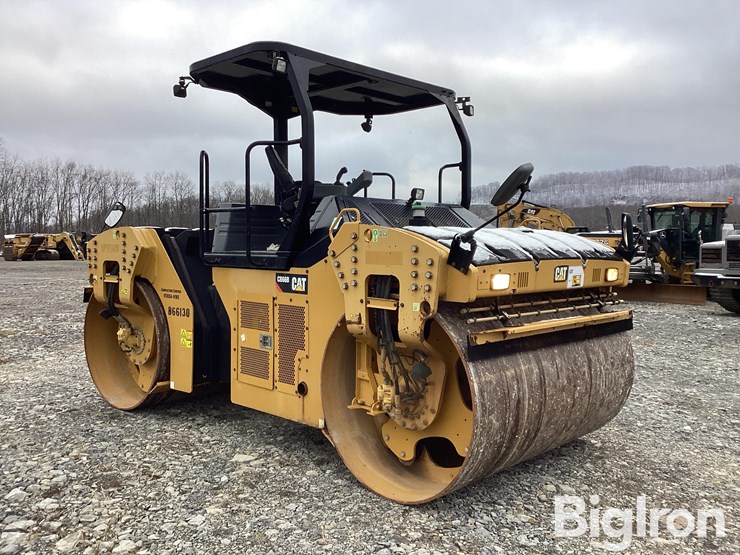 caterpillar-cb66b-image-3