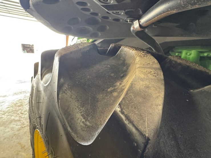 john-deere-8r-410-image-25