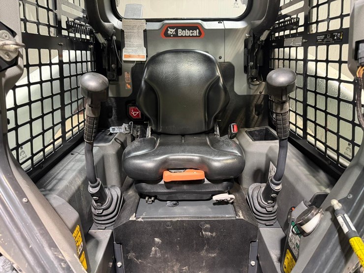 bobcat-t66-image-19