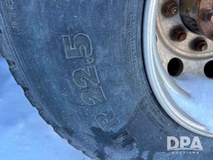 international-prostar-image-35