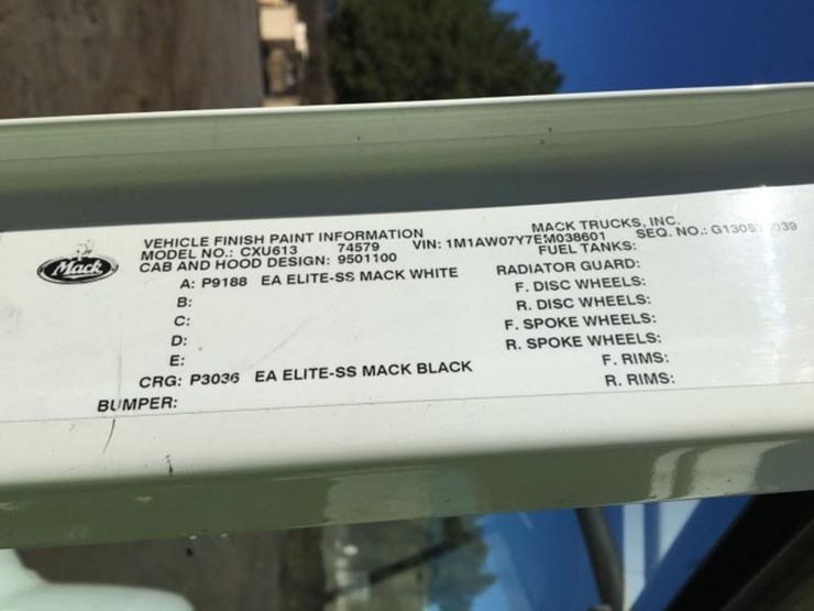 2014-mack-cxu613-truck-tractor,-image-19