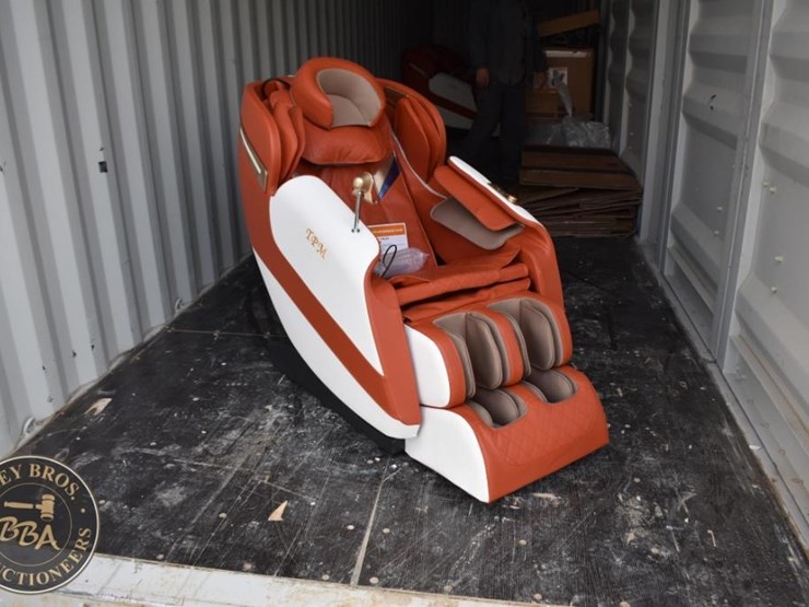 tpm-tpm-tp-z69full-body-massage-chair,-orange-&-white,-usb-port-image-1