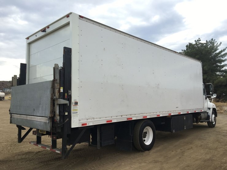 2016-hino-338-image-3