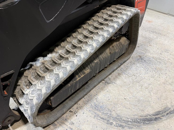 kubota-svl75-2-image-11