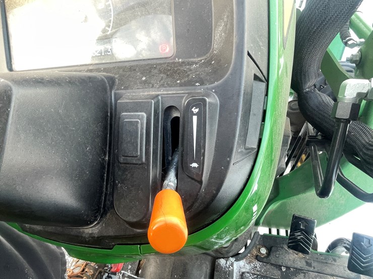 john-deere-3025e-image-18