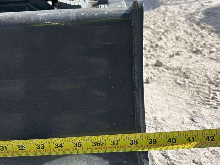 2025-cfg-industrial-qk18r-mini-excavator-image-14