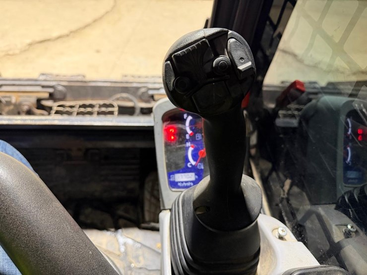 kubota-svl75-2-image-20