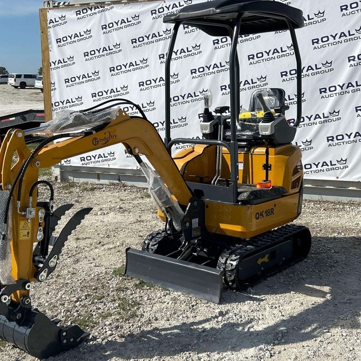 2025 CFG Industrial QK18R Mini Excavator