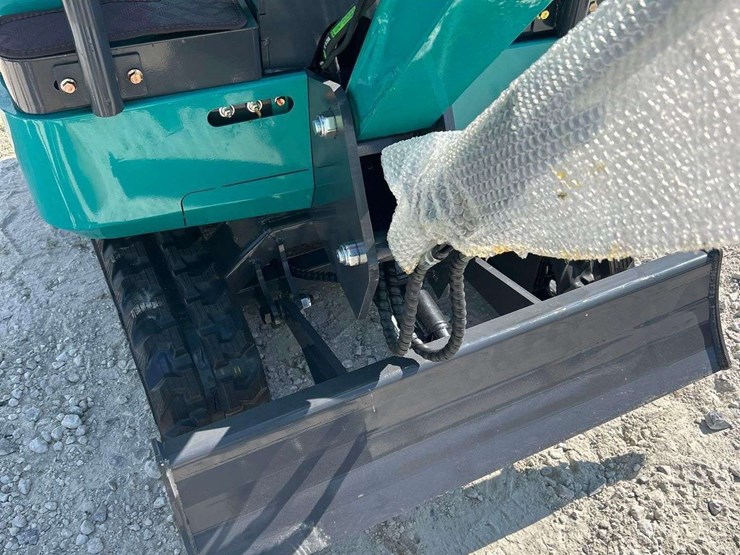 unused-2025-cfg-industrial-qk16r-mini-excavator-image-12